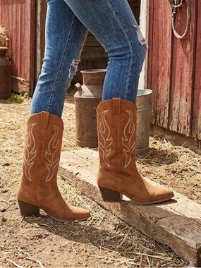 J ADAMS, Roundup Tall Block Heel Boots, Women’s 7, Light Brown Microfiber